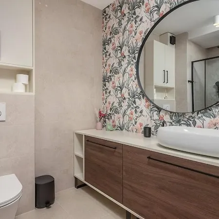 Aris By Guide * Urinj