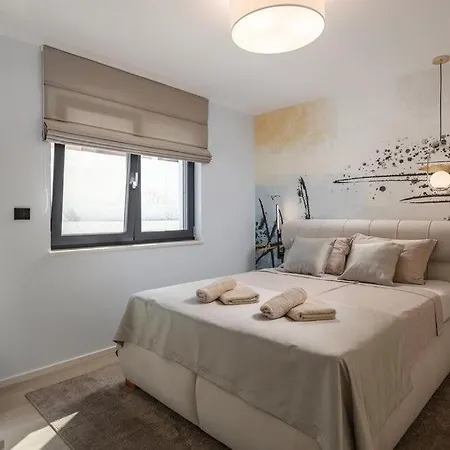 Aris By Guide Villa *