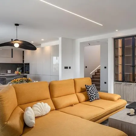 Villa Aris By Guide Urinj